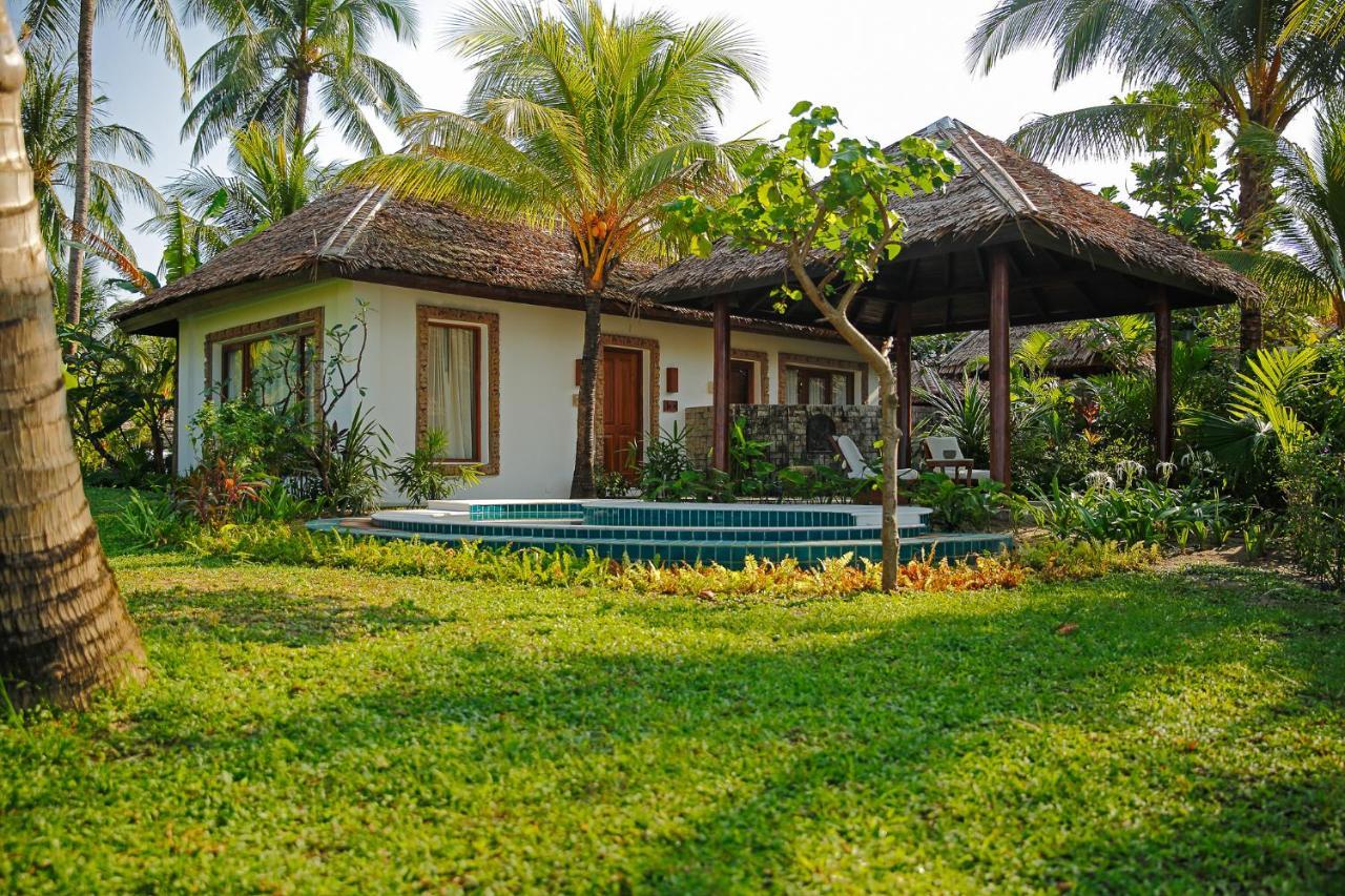 Ngapali Bay Villas & Spa Exterior photo